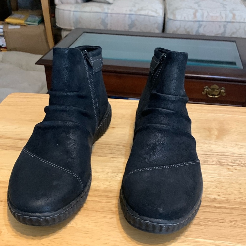 Clarks Caroline Derby Black suede boots